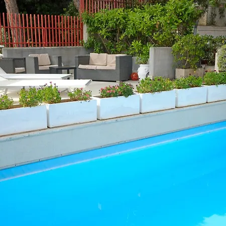 Sea & Pool 2 * 팔레르모